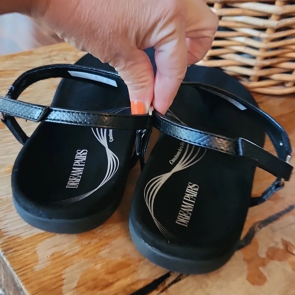 Dream Pairs preowned good